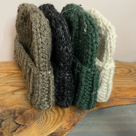 new Hand Knit chunky beanie hat, wool blend, unisex - Picture 1 of 4
